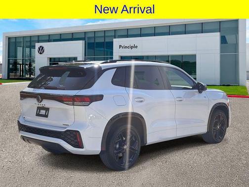 2025 Volkswagen Tiguan 2.0T SE R-Line Black 4MOTION
