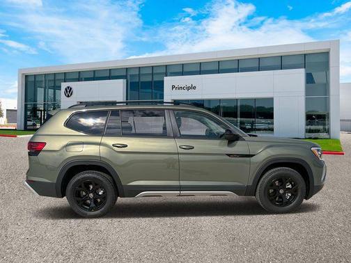 2025 Volkswagen Atlas 2.0T Peak Edition