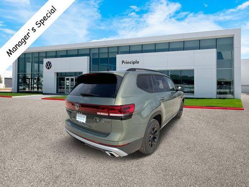 2025 Volkswagen Atlas 2.0T Peak Edition