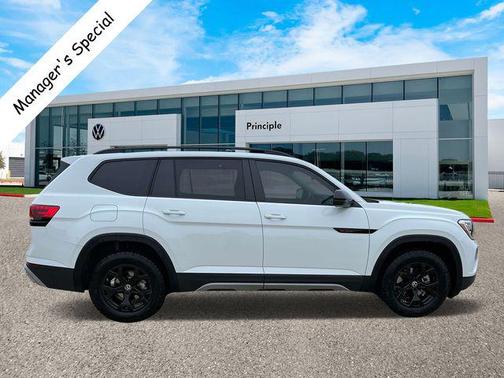2025 Volkswagen Atlas 2.0T Peak Edition