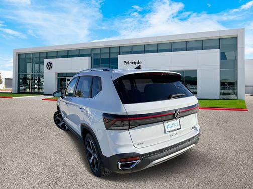 2025 Volkswagen Taos 1.5T SEL
