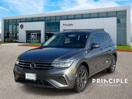 Platinum Gray Metallic 2023 Volkswagen Tiguan 2.0T SE