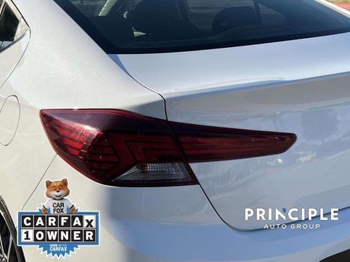 2019 Hyundai ELANTRA Limited