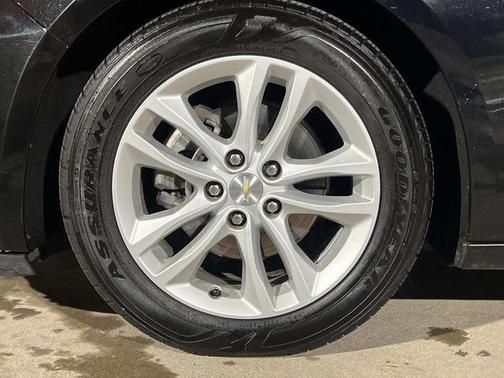 2018 Chevrolet Malibu Hybrid Base