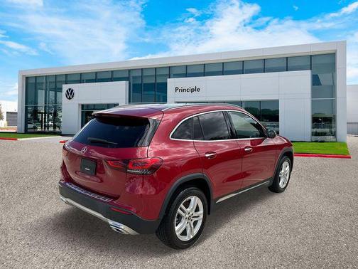 2021 Mercedes-Benz GLA 250 Base 4MATIC