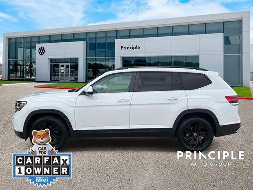 Pure White 2023 Volkswagen Atlas 3.6L SE w/Technology