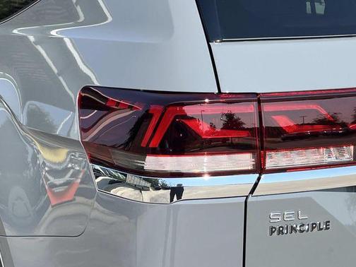 2025 Volkswagen Atlas 2.0T SEL Premium R-Line 4MOTION