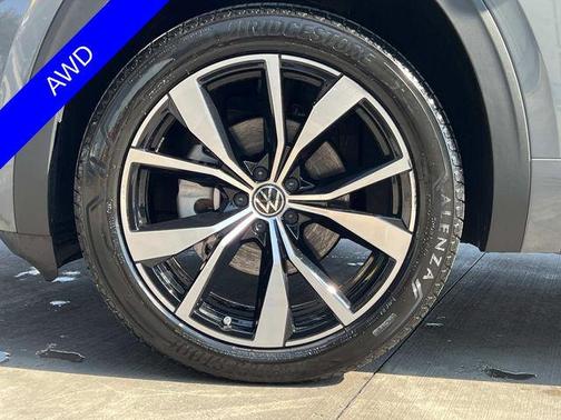 2025 Volkswagen Atlas 2.0T SEL Premium R-Line 4MOTION