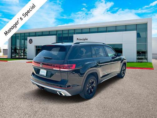 2025 Volkswagen Atlas 2.0T Peak Edition