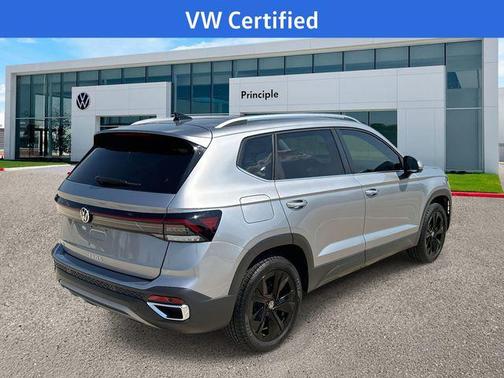 2025 Volkswagen Taos 1.5T SE