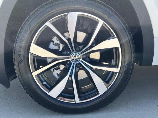 2026 Volkswagen Atlas 2.0T SEL Premium R-Line 4MOTION