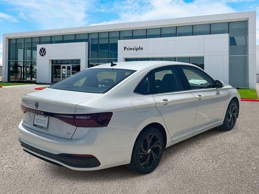2025 Volkswagen Jetta 1.5T SE