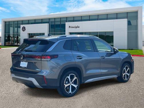 2025 Volkswagen Tiguan 2.0T SE