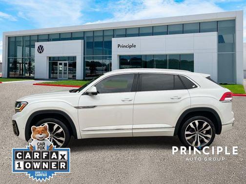 Opal White 2023 Volkswagen Atlas Cross Sport 3.6L V6 SEL Premium R-Line