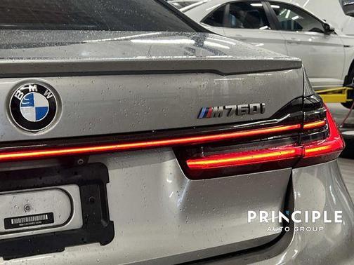 2021 BMW M760 xDrive