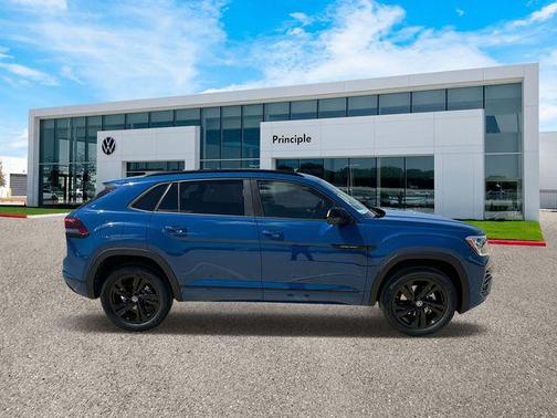 2025 Volkswagen Atlas Cross Sport 2.0T SEL