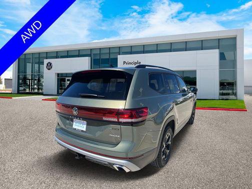 2025 Volkswagen Atlas 2.0T Peak Edition