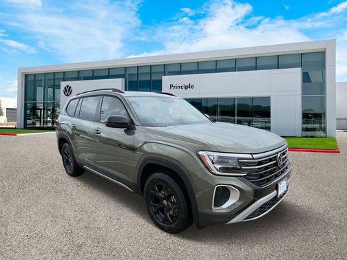 2025 Volkswagen Atlas 2.0T Peak Edition