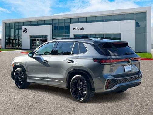 2025 Volkswagen Tiguan 2.0T SE R-Line Black