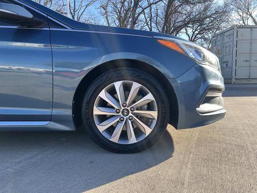 2017 Hyundai SONATA Sport