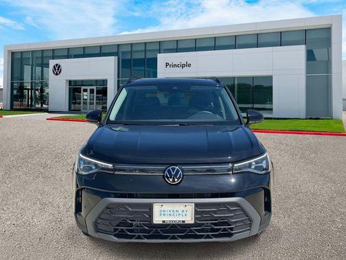2025 Volkswagen Taos 1.5T SE Black