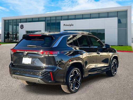 2026 Volkswagen Tiguan 2.0T SEL R-Line 4MOTION