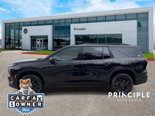 Mosaic Black Metallic 2024 Chevrolet Traverse LT