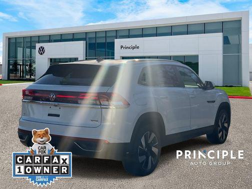 2025 Volkswagen Atlas Cross Sport 2.0T SE w/Technology 4MOTION