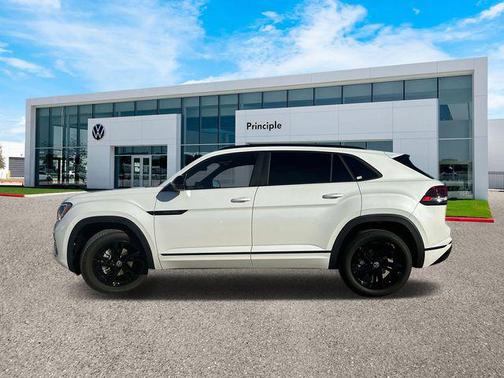 2025 Volkswagen Atlas Cross Sport 2.0T SEL