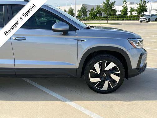 2024 Volkswagen Taos 1.5T SEL
