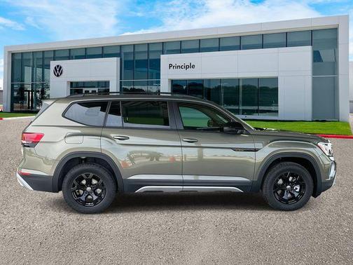 2025 Volkswagen Atlas 2.0T Peak Edition
