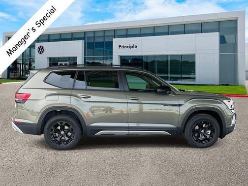 2025 Volkswagen Atlas 2.0T Peak Edition