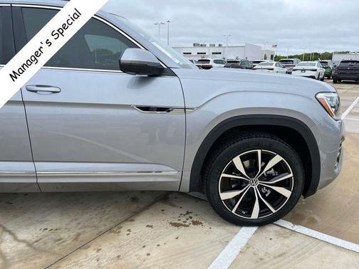2025 Volkswagen Atlas 2.0T SEL Premium R-Line 4MOTION