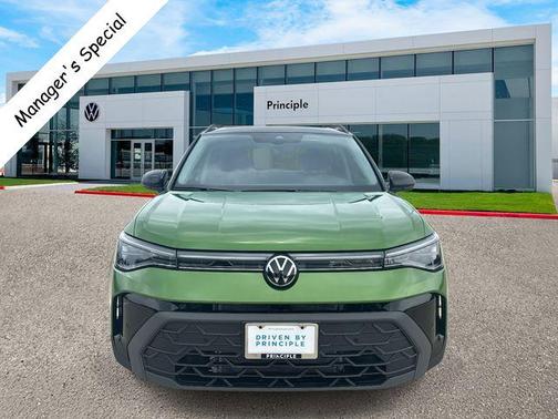 2025 Volkswagen Taos 1.5T SE Black
