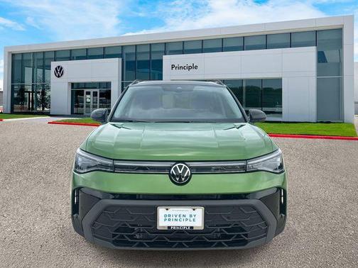 2025 Volkswagen Taos 1.5T SE Black
