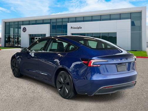 2025 Tesla Model 3 Long Range