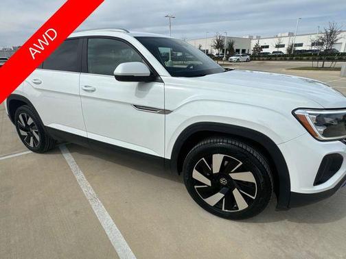 2024 Volkswagen Atlas Cross Sport 2.0T SE w/Technology 4MOTION
