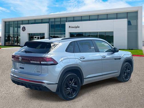 2026 Volkswagen Atlas Cross Sport 2.0T SEL