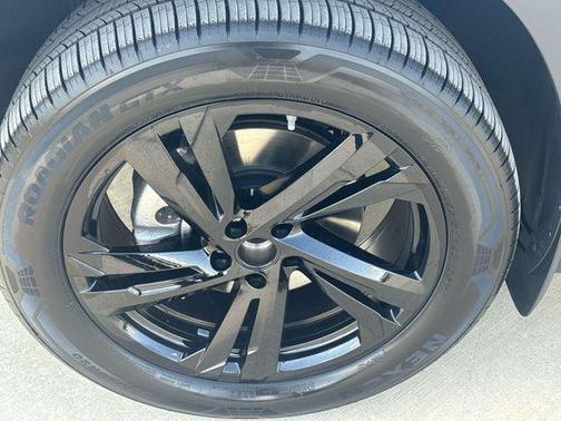 2026 Volkswagen Atlas Cross Sport 2.0T SEL