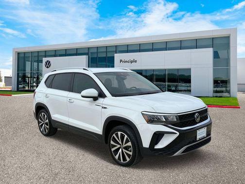 2024 Volkswagen Taos SE