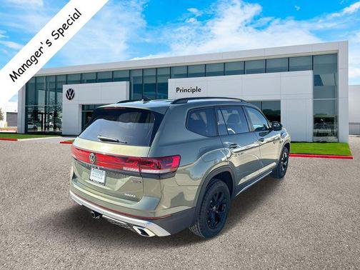 2025 Volkswagen Atlas 2.0T Peak Edition
