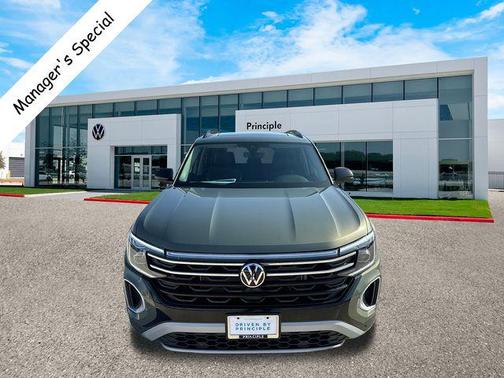 2025 Volkswagen Atlas 2.0T Peak Edition