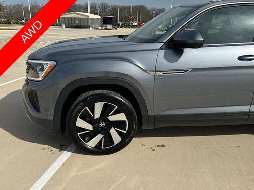 2024 Volkswagen Atlas Cross Sport 2.0T SE w/Technology 4MOTION
