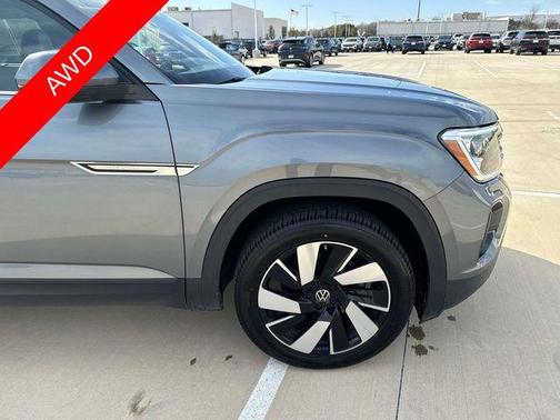 2024 Volkswagen Atlas Cross Sport 2.0T SE w/Technology 4MOTION