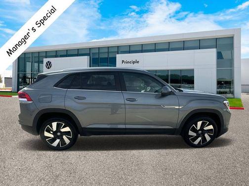 2024 Volkswagen Atlas Cross Sport 2.0T SE w/Technology 4MOTION