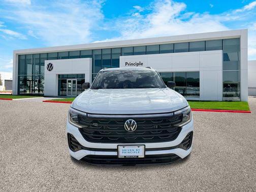 2025 Volkswagen Atlas Cross Sport 2.0T SEL