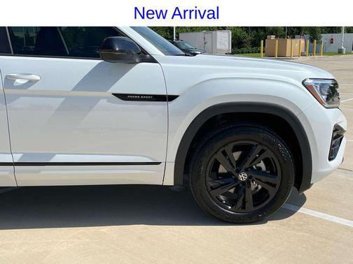 2025 Volkswagen Atlas Cross Sport 2.0T SEL