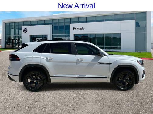 2025 Volkswagen Atlas Cross Sport 2.0T SEL
