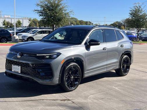 2025 Volkswagen Tiguan 2.0T SE R-Line Black