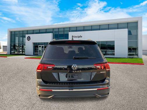 2024 Volkswagen Tiguan 2.0T S